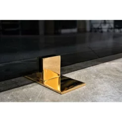 Greylite 2 Freestanding Glass Fireplace Screen | AMS Fireplace 11 Greylite 2 Freestanding Glass Fireplace Screen | AMS Fireplace -AMS FIREPLACE Sales BronzeFeetCloseUp web 37132.1675281586