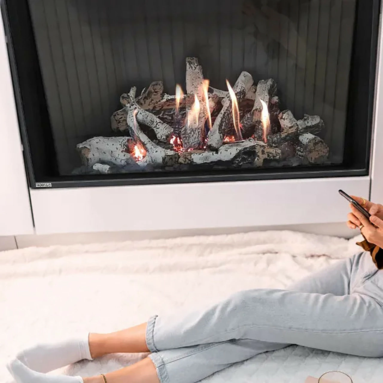 DelRay Square 46 Fireplace - Montigo 4 DelRay Square 46 Fireplace - Montigo - Image 2