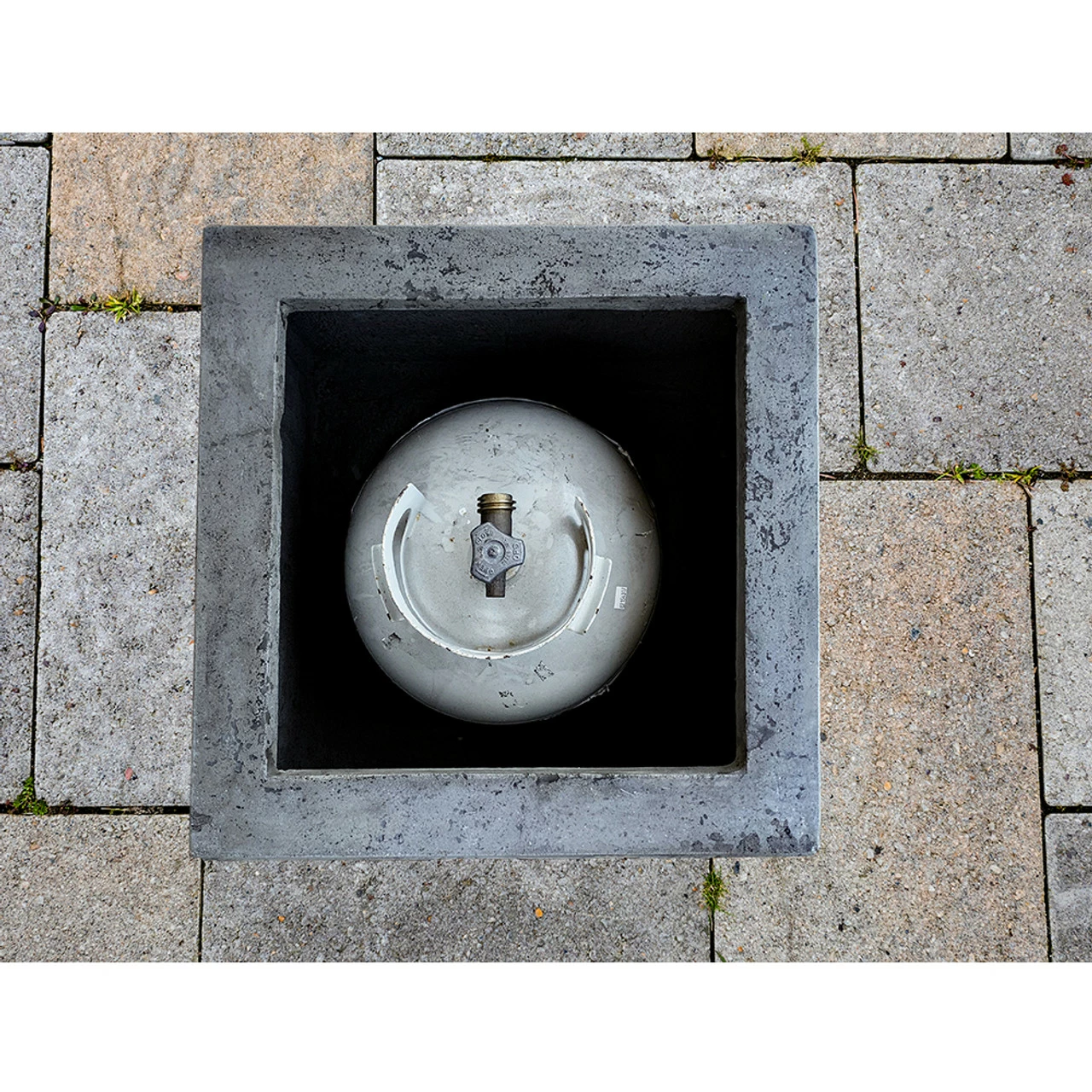 TAVConcrete Propane Enclosure 20" X 20" 10 TAVConcrete Propane Enclosure 20" X 20" - Image 8