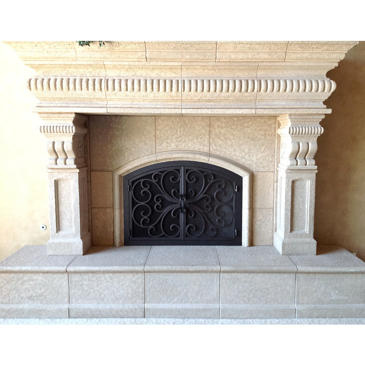 Classic Arched Fireplace Door - Wrought Iron 3 Classic Arched Fireplace Door - Wrought Iron