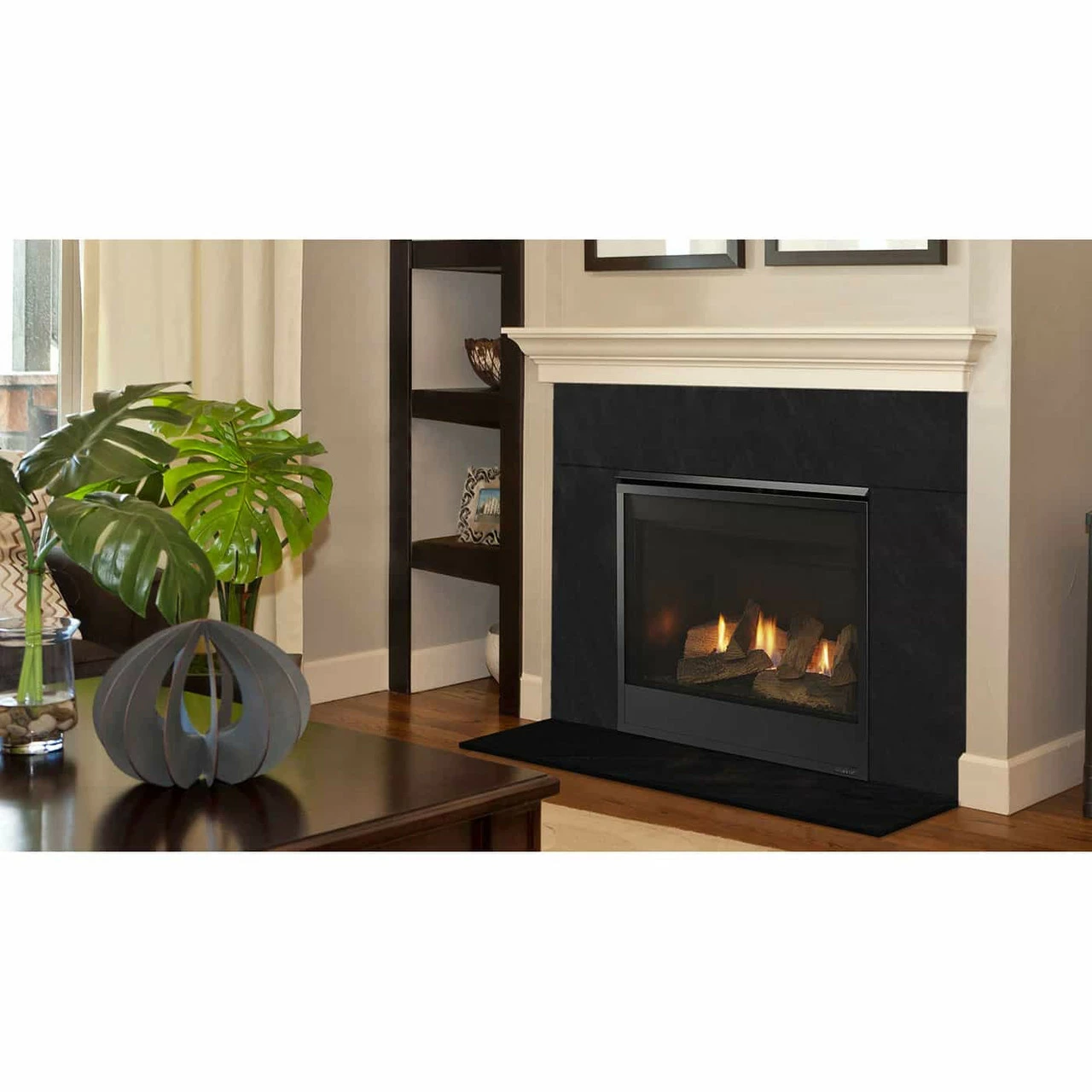 Mercury 32" Direct Vent Gas Fireplace | Majestic 4 Mercury 32" Direct Vent Gas Fireplace | Majestic - Image 2