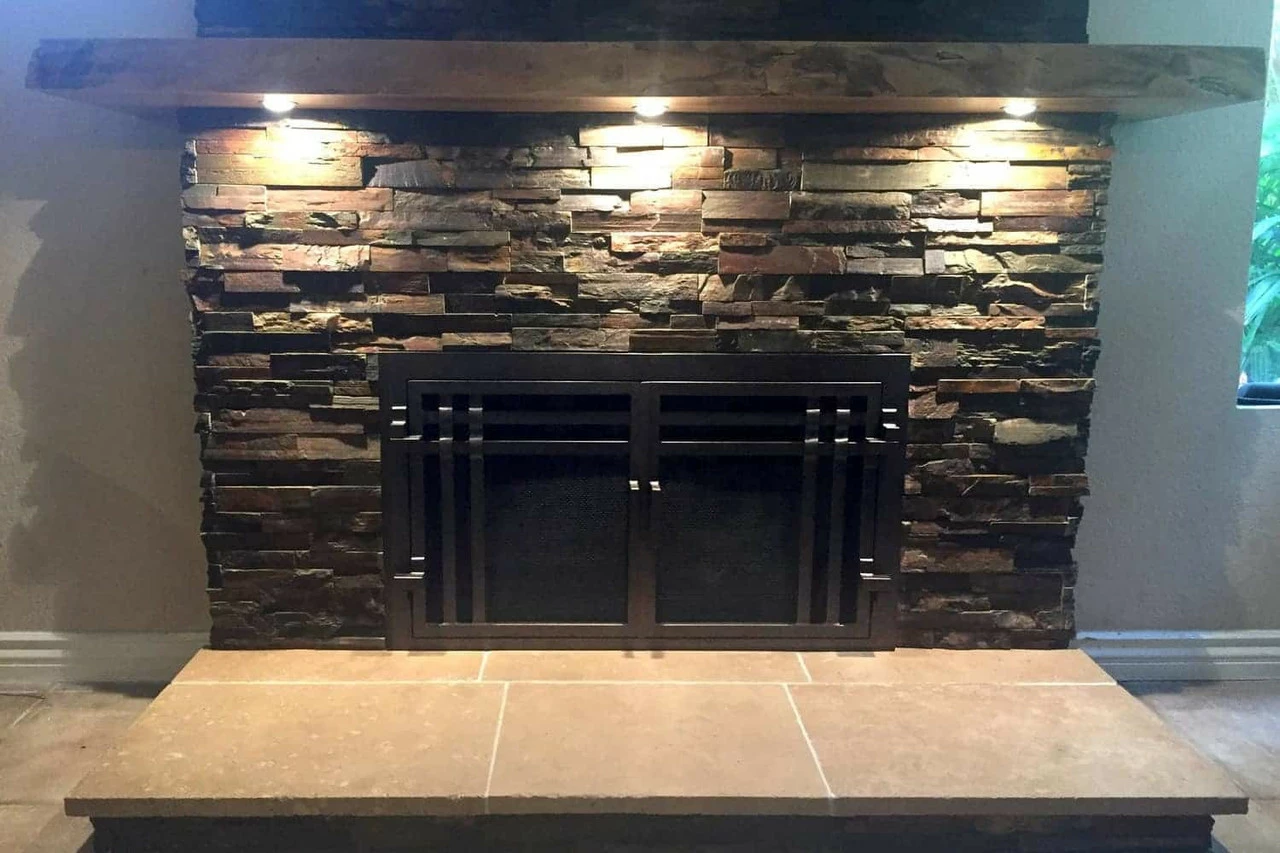 Santa Cruz Rectangular Fireplace Door - Wrought Iron 5 Santa Cruz Rectangular Fireplace Door - Wrought Iron - Image 3